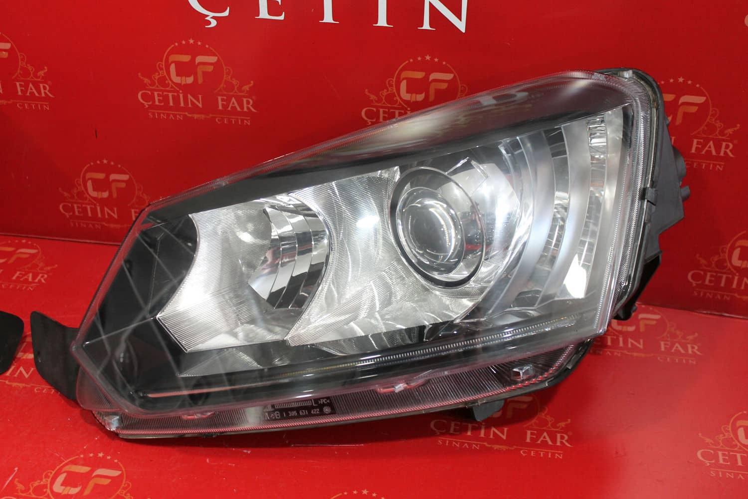 Skoda YETİ SKODA YETİ XENON LEDLİ SAĞ SOL FAR 15-17